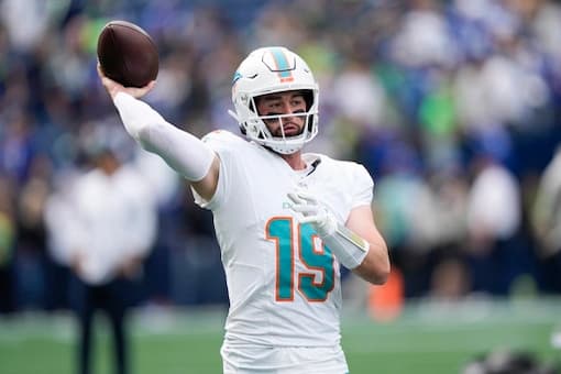 Miami QB Issues Continue As Skylar Thompson Suffers Rib Injury