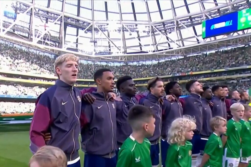 Stadium footage shows how loud Ireland fans booed God Save the King