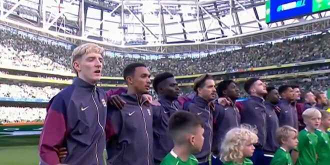 Stadium footage shows how loud Ireland fans booed God Save the King