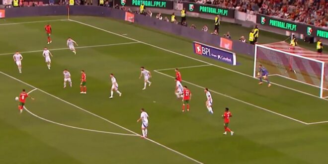 Man United’s Bruno Fernandes nets from outside of the box