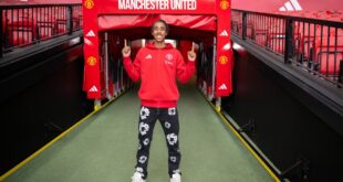 Latest Leny Yoro update will bring a smile to Man United fans