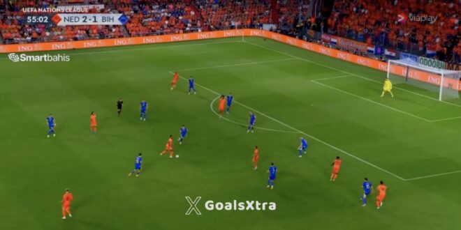 Gravenberch plays brilliant pass in build up to great Netherlands team goal