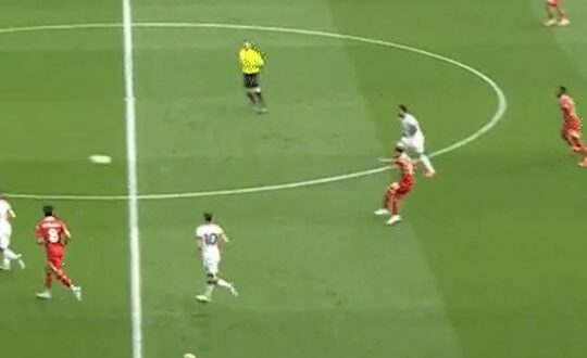 Alexis Mac Allister shows his class with outrageous volleyed pass
