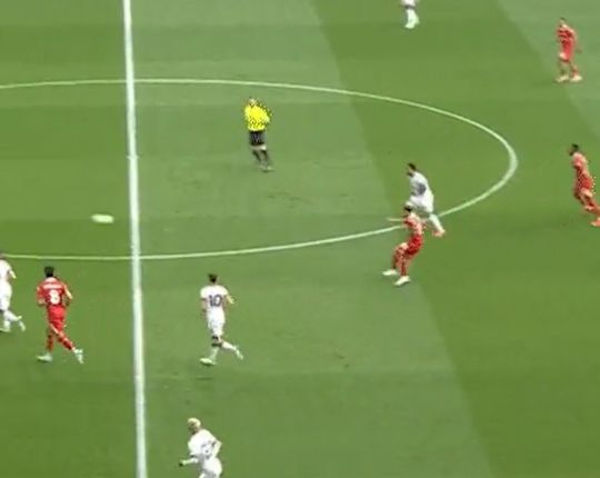 Alexis Mac Allister shows his class with outrageous volleyed pass