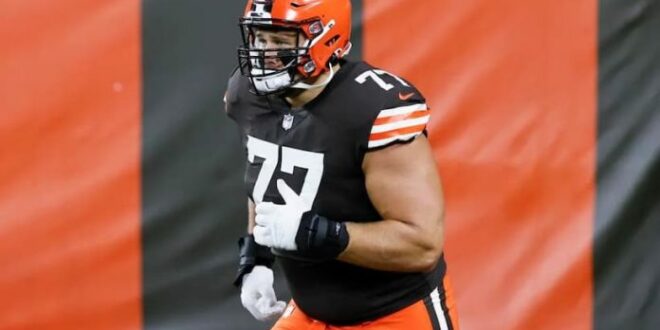 Browns’ Wyatt Teller will miss roughly four weeks with a knee injury he suffered in Week 3