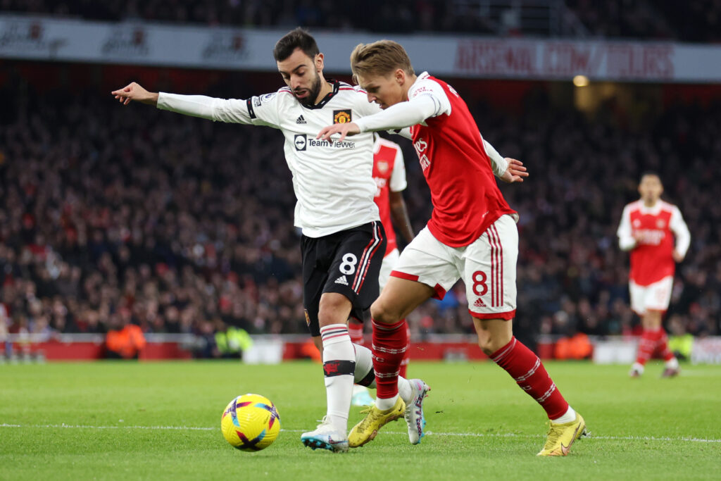 Pundit says Man Utd’s Fernandes would start over Odegaard at Arsenal