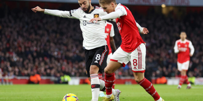 Pundit says Man Utd’s Fernandes would start over Odegaard at Arsenal