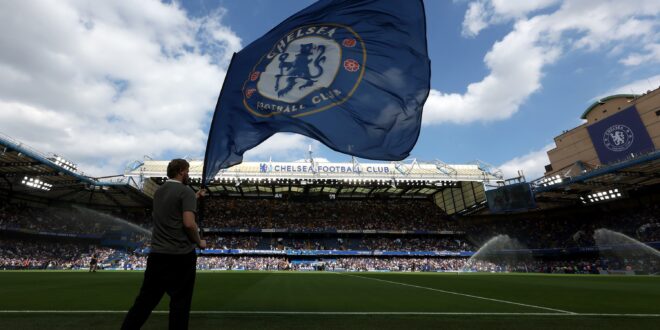 Chelsea could lose ‘sensational’ 19-y/o in Premier League transfer threat