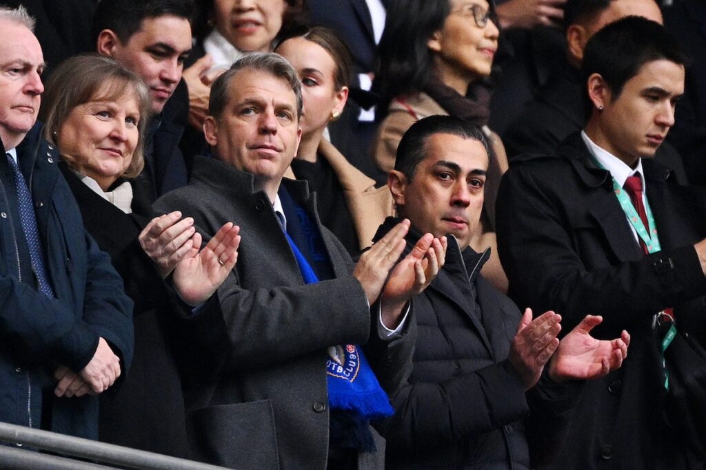 Chelsea begin fresh transfer talks over January deal