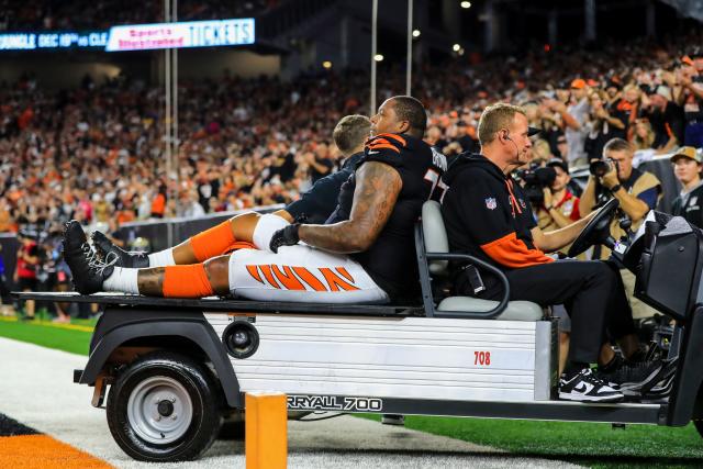 Bengals OT Trent Brown (Knee) Carted Off During Bengals Loss