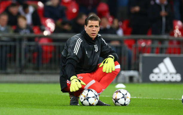 Contract Details Emerge As Barcelona Closes in on Szczesny