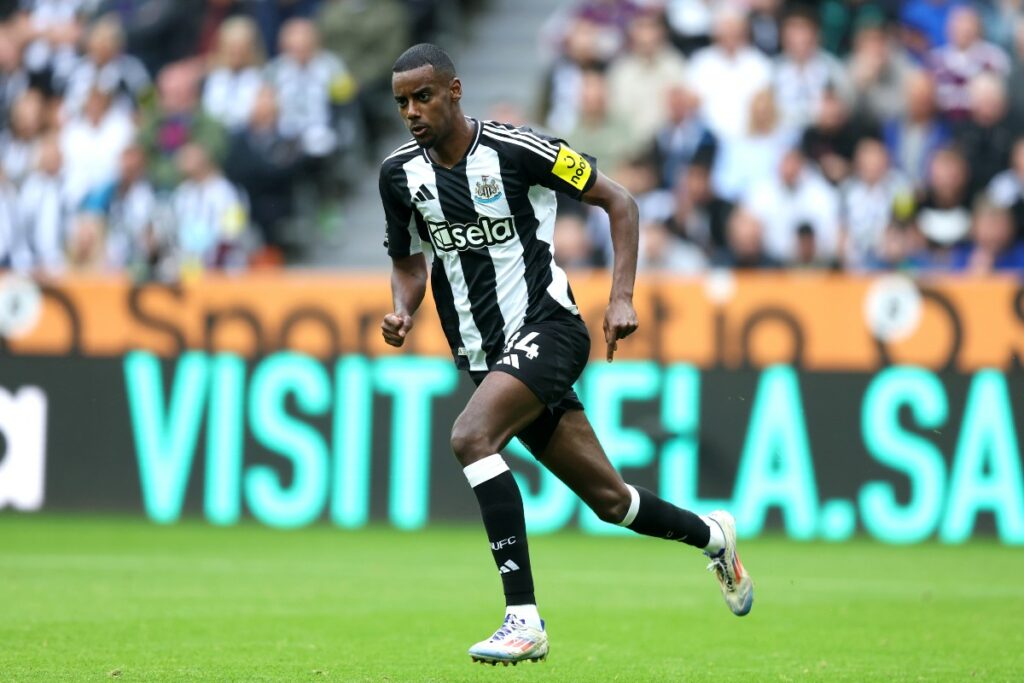 Eddie Howe makes worrying Alexander Isak admission