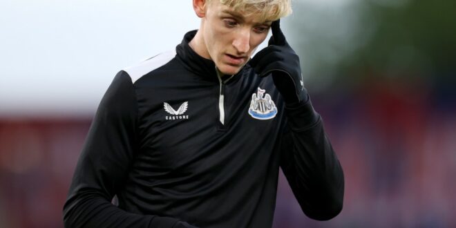 Newcastle hope to progress in contract talks with Anthony Gordon