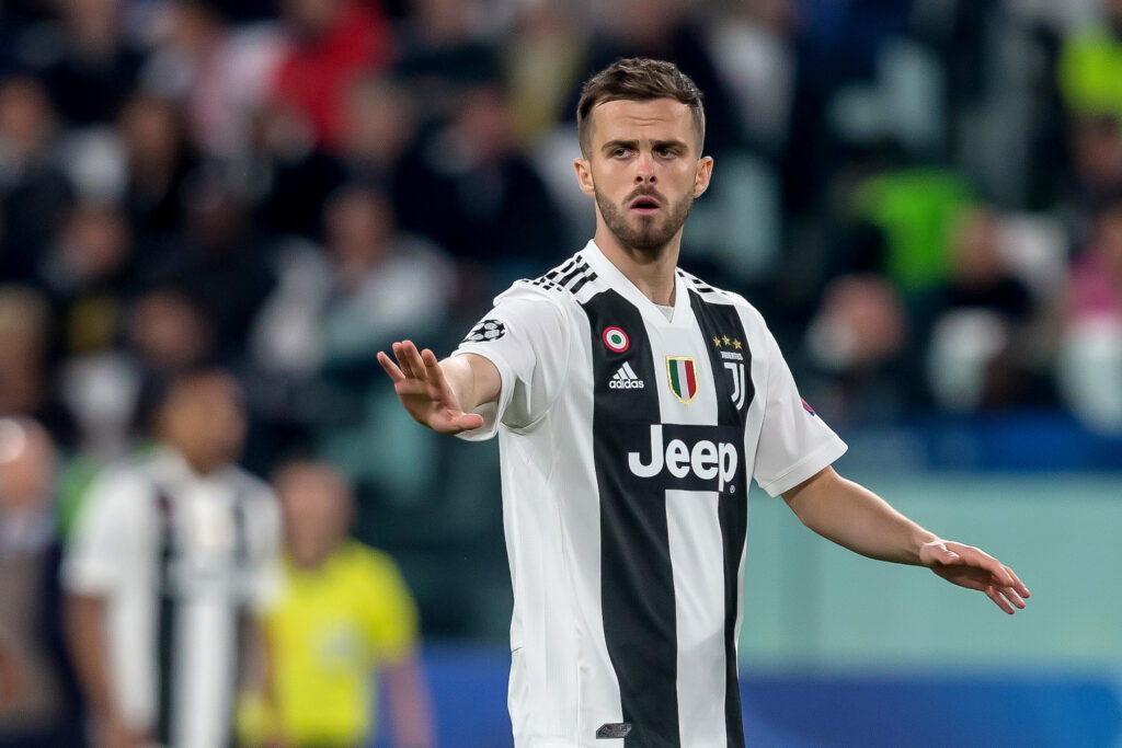 Genoa consider signing former Juventus midfielder Miralem Pjanic