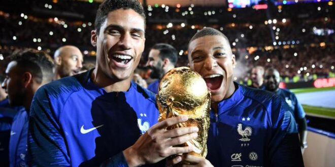 Varane announces surprise retirement after suffering knee injury