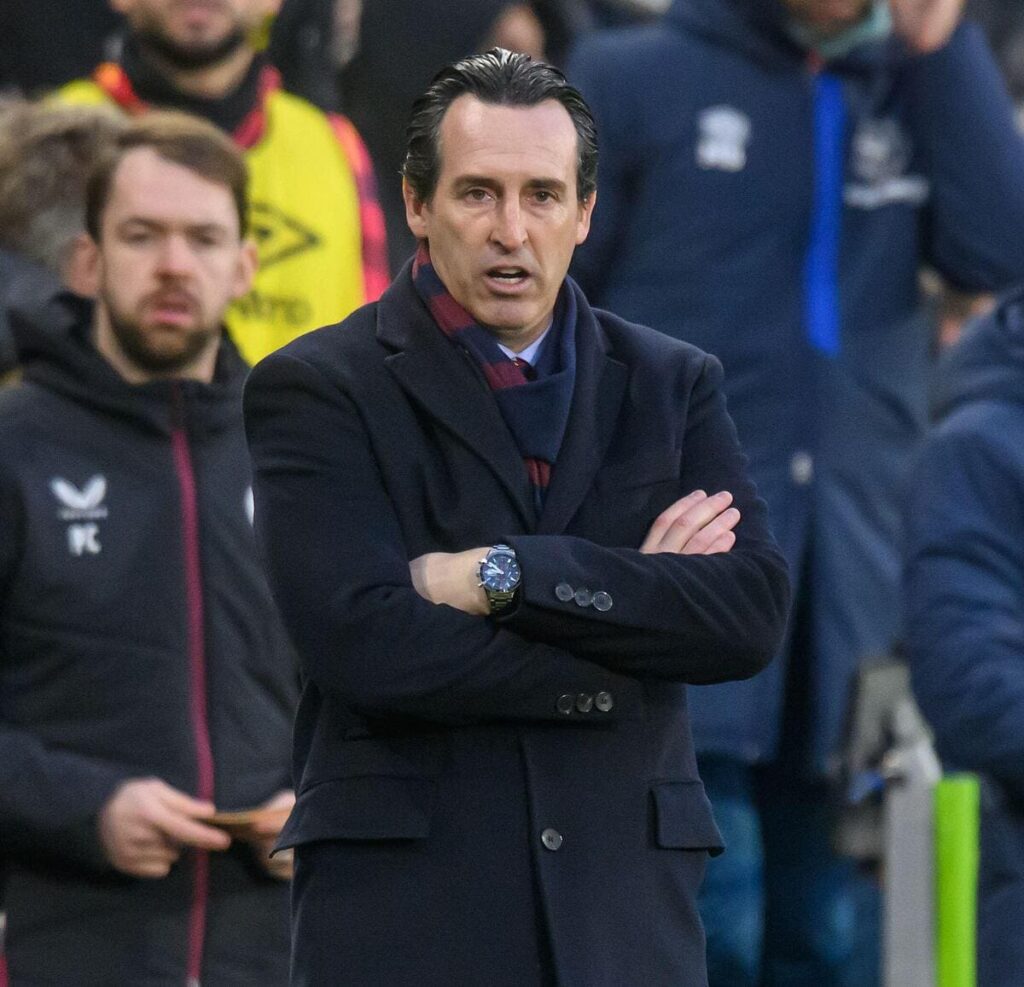 Demanding Emery aims to pile more pressure on Ten Hag