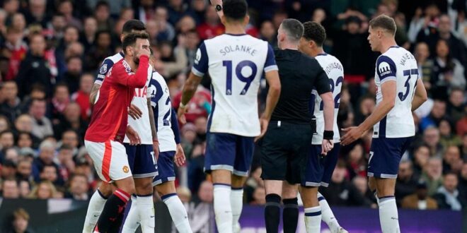 Manchester United captain Fernandes has red card overturned