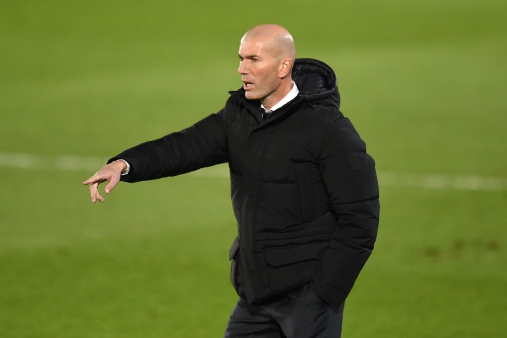 Man United told Zinedine Zidane conditions to consider the Old Trafford job