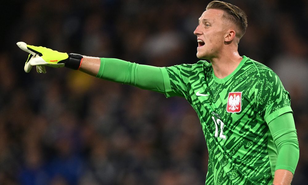 Ligue 1 goalkeeper breaks his silence on Barcelona links – ‘Grain of truth in every rumour’